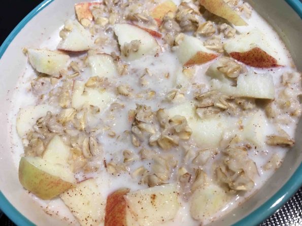 Best Ever Microwave Oatmeal With Apples And Cinnamon Powder
