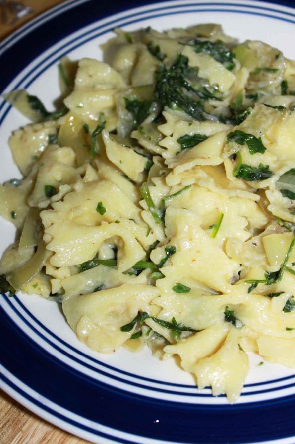garlic parsley pasta recipe for easy dinner