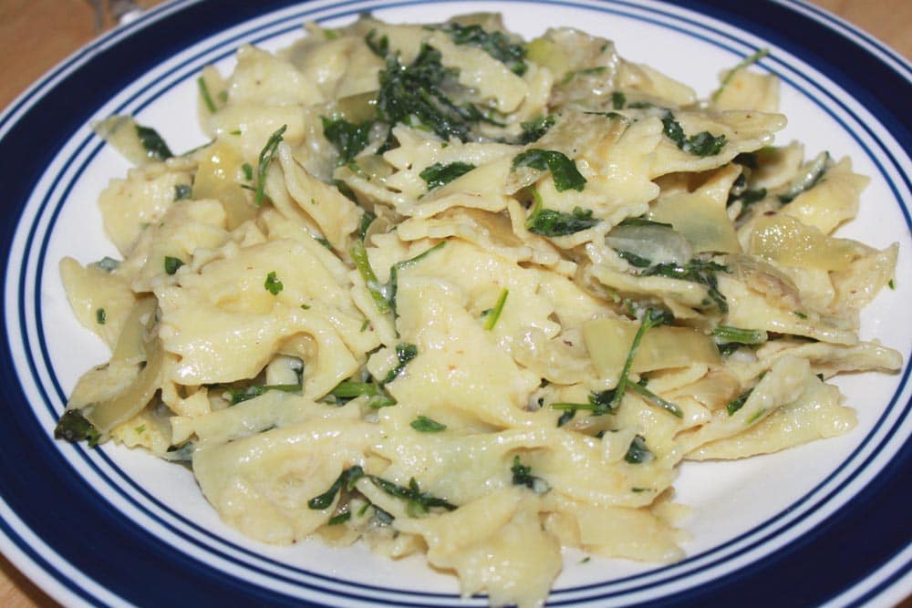 garlic parsley pasta recipe for vegetarian lunch