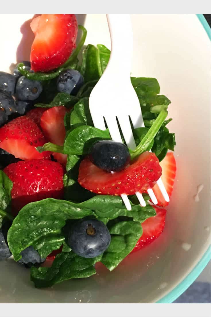 Strawberry Blueberry Spinach Salad With Balsamic Dressing