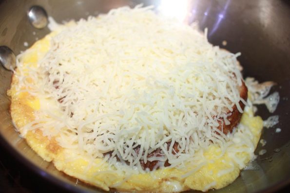 cheesy stuffed bread omelette recipe