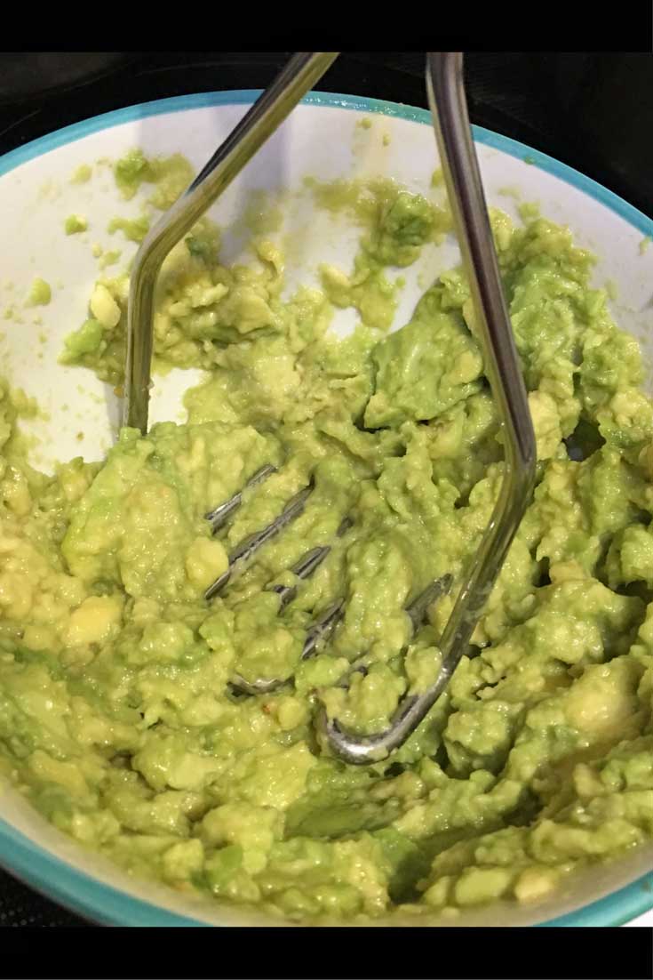 how to mash avocados for guacamole