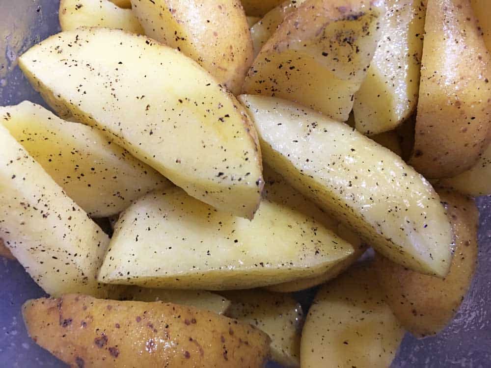 how to roast potato wedges in the oven