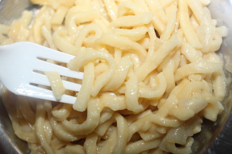 Instant Pot Buttered Egg Noodles Pasta With Garlic