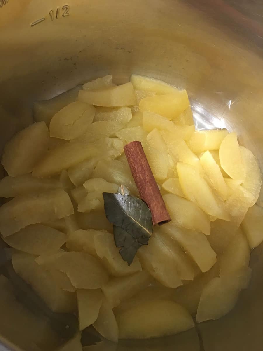 cooked apples instant pot