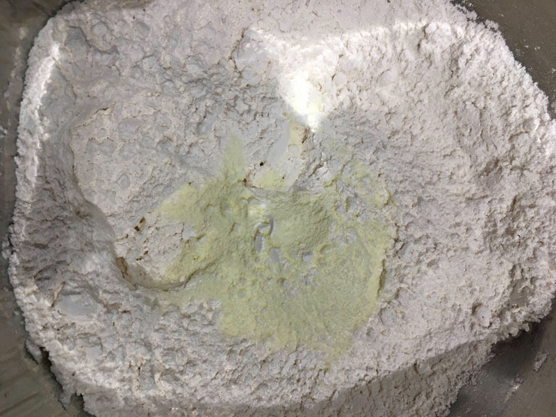 flour mixed with milk powder