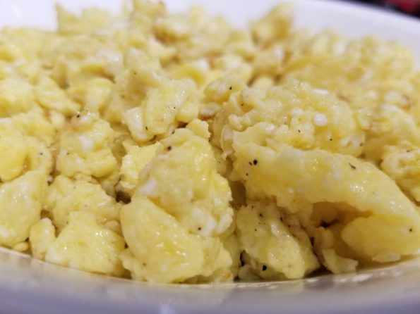 fluffy scrambled eggs made in instant pot