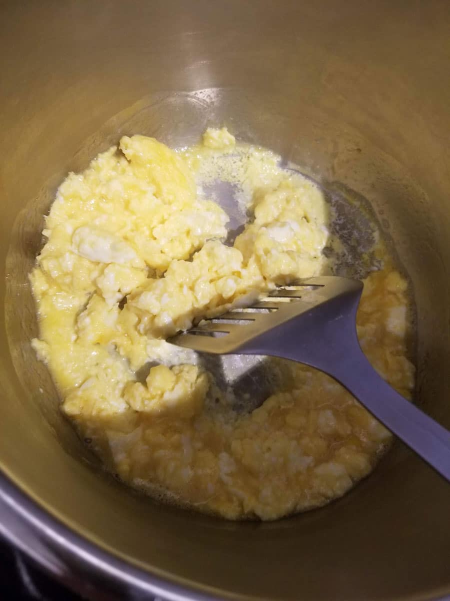 fluffy scrambled eggs instant pot