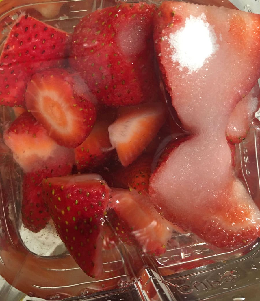strawberries in blender