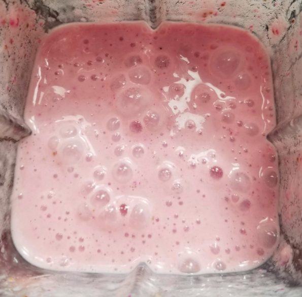 blender strawberry milkshake