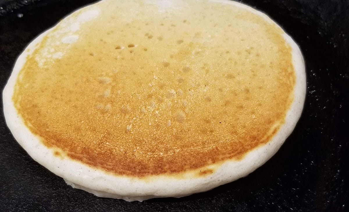 cinnamon vanilla pancakes eggless