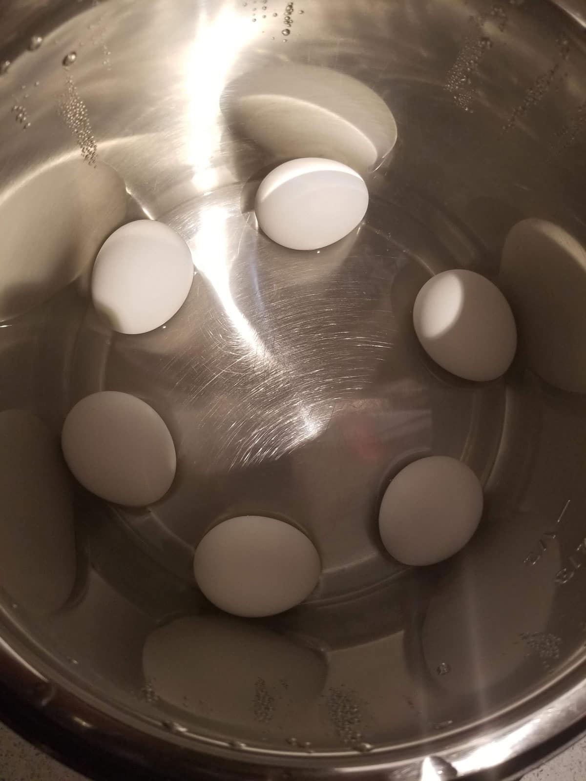 how to boil eggs in instant pot without rack