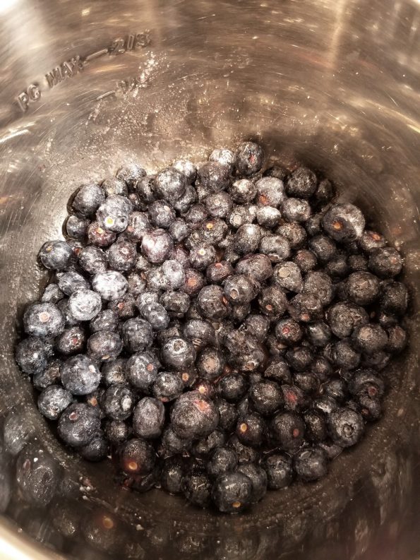 making blueberry sauce
