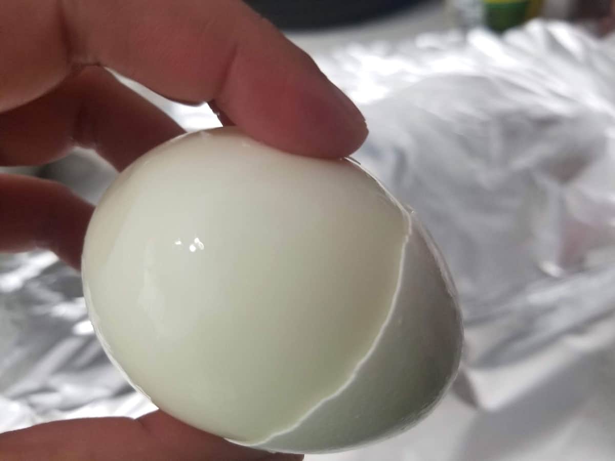 peeling instant pot eggs
