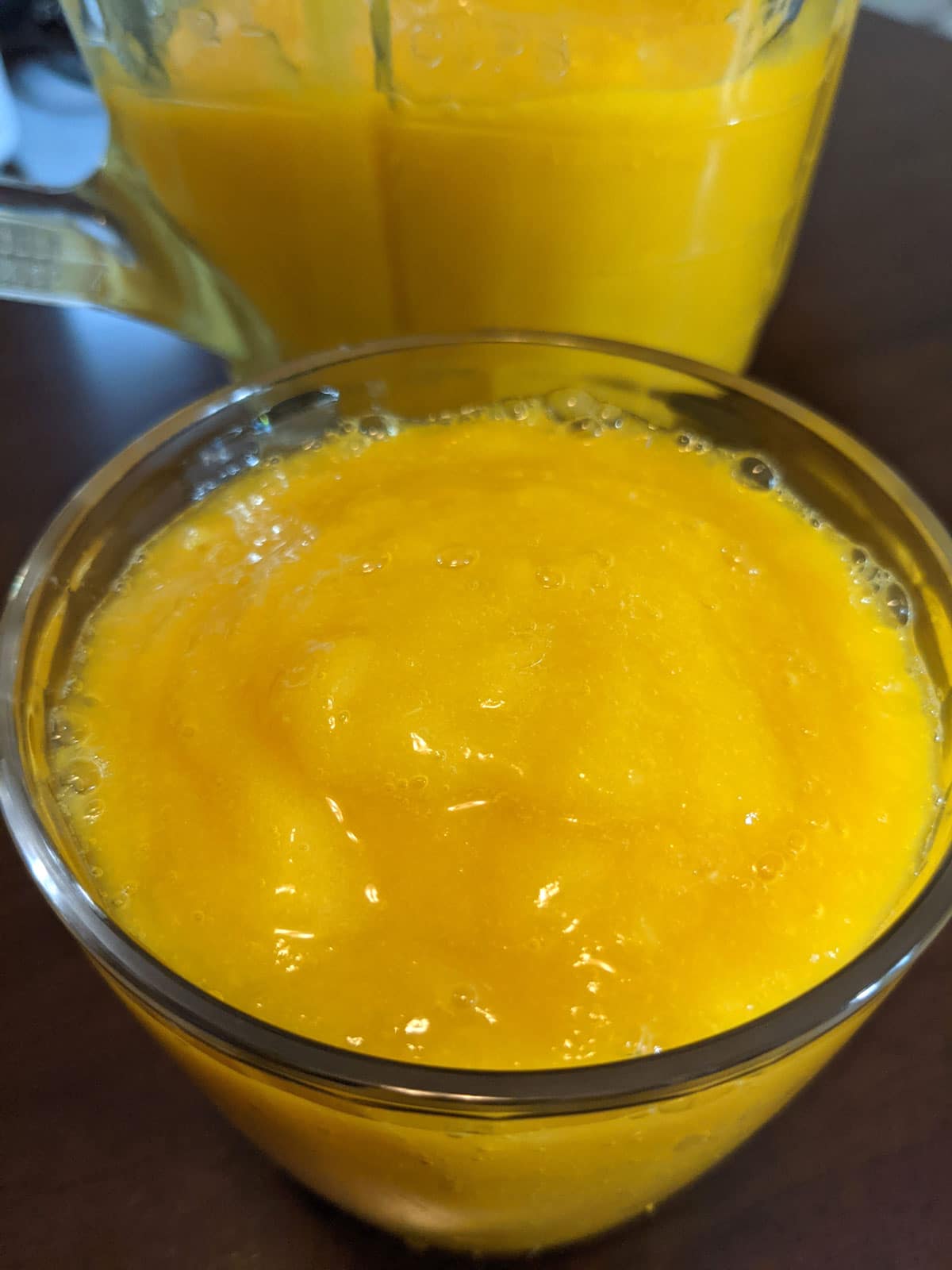 refreshing mango orange smoothie