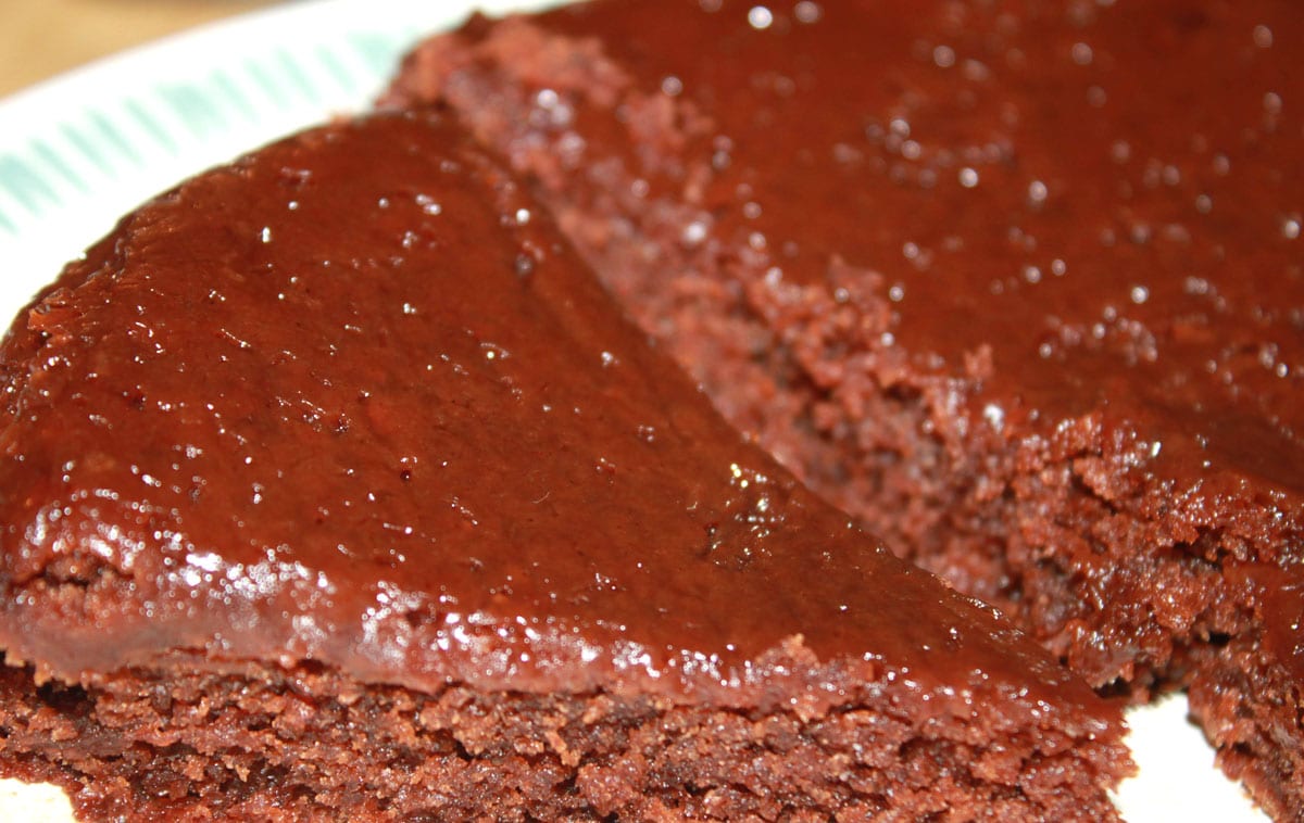 fallen chocolate brownie cake
