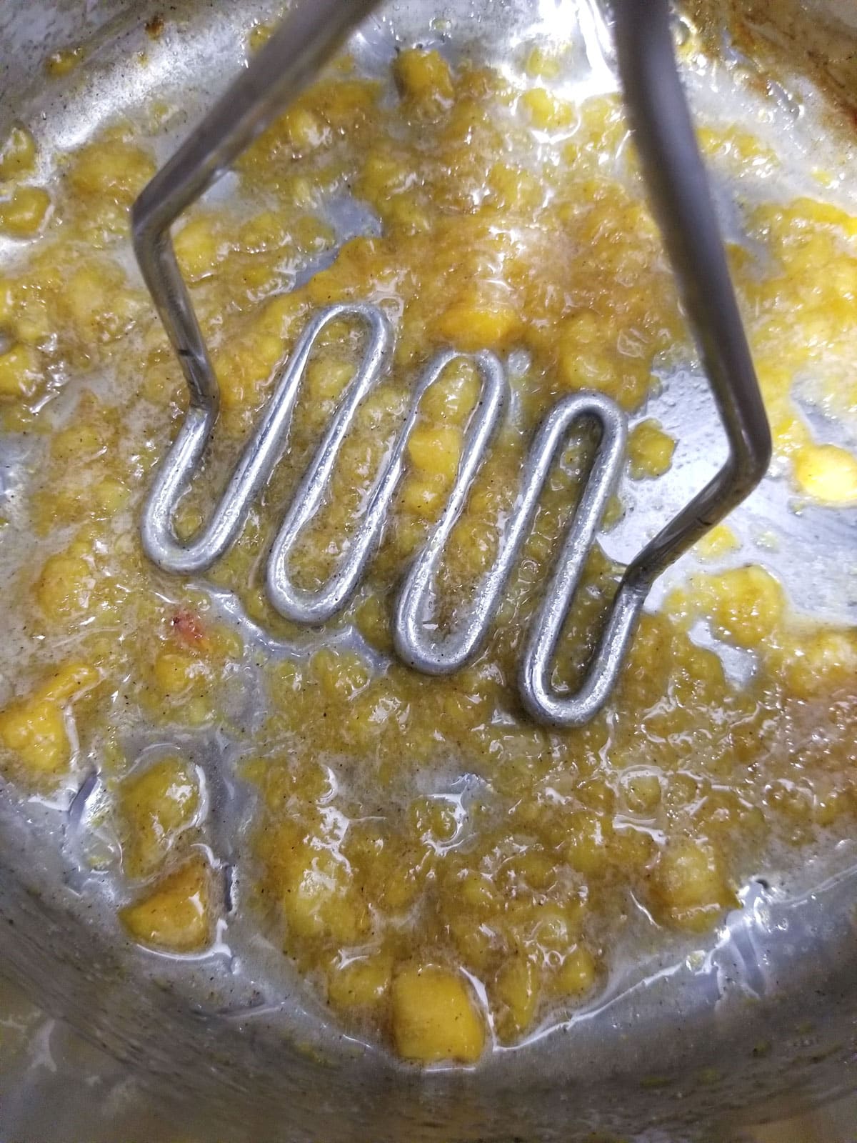 making peach syrup