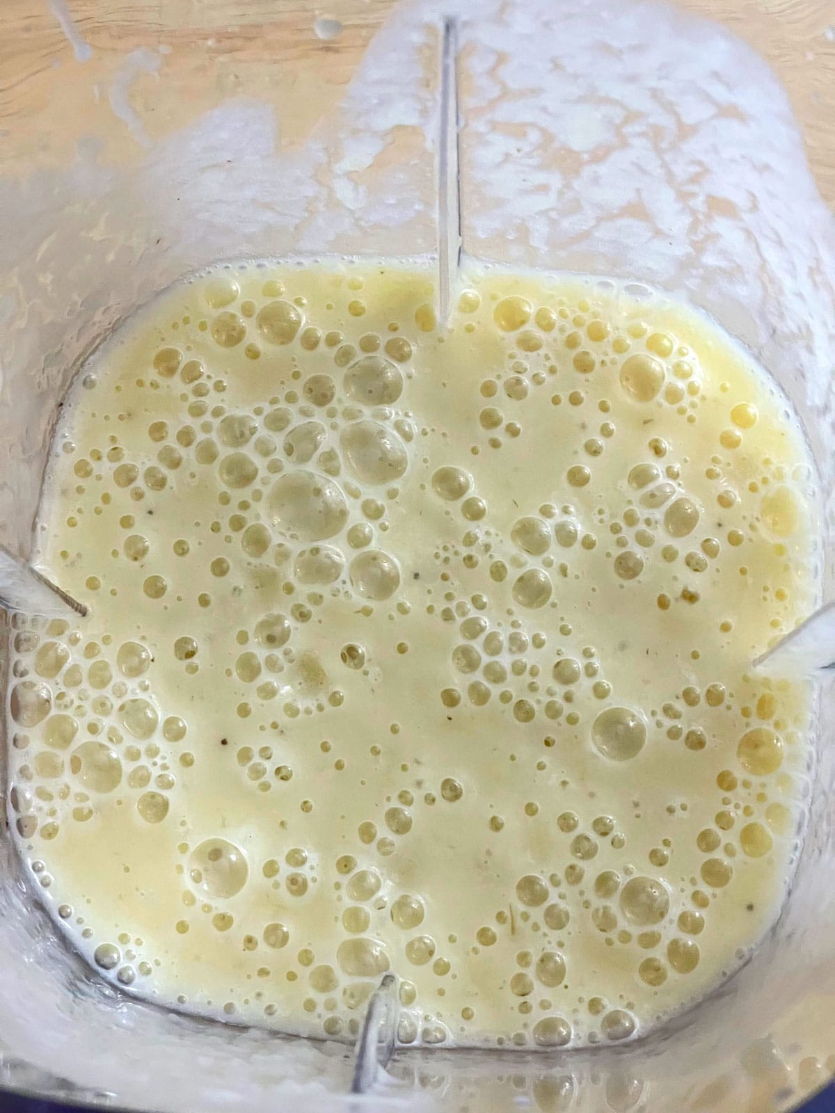 banana pineapple juice smoothie in blender