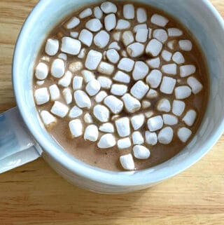 hot chocolate coffee with instant coffee powder