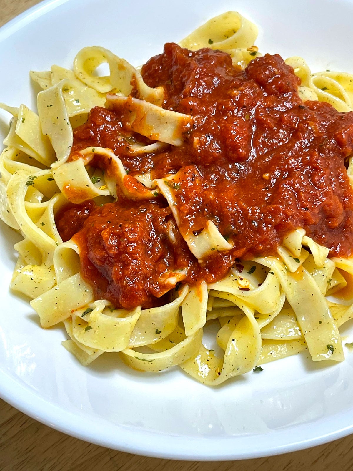 tagliatelle pasta in butter and sauce