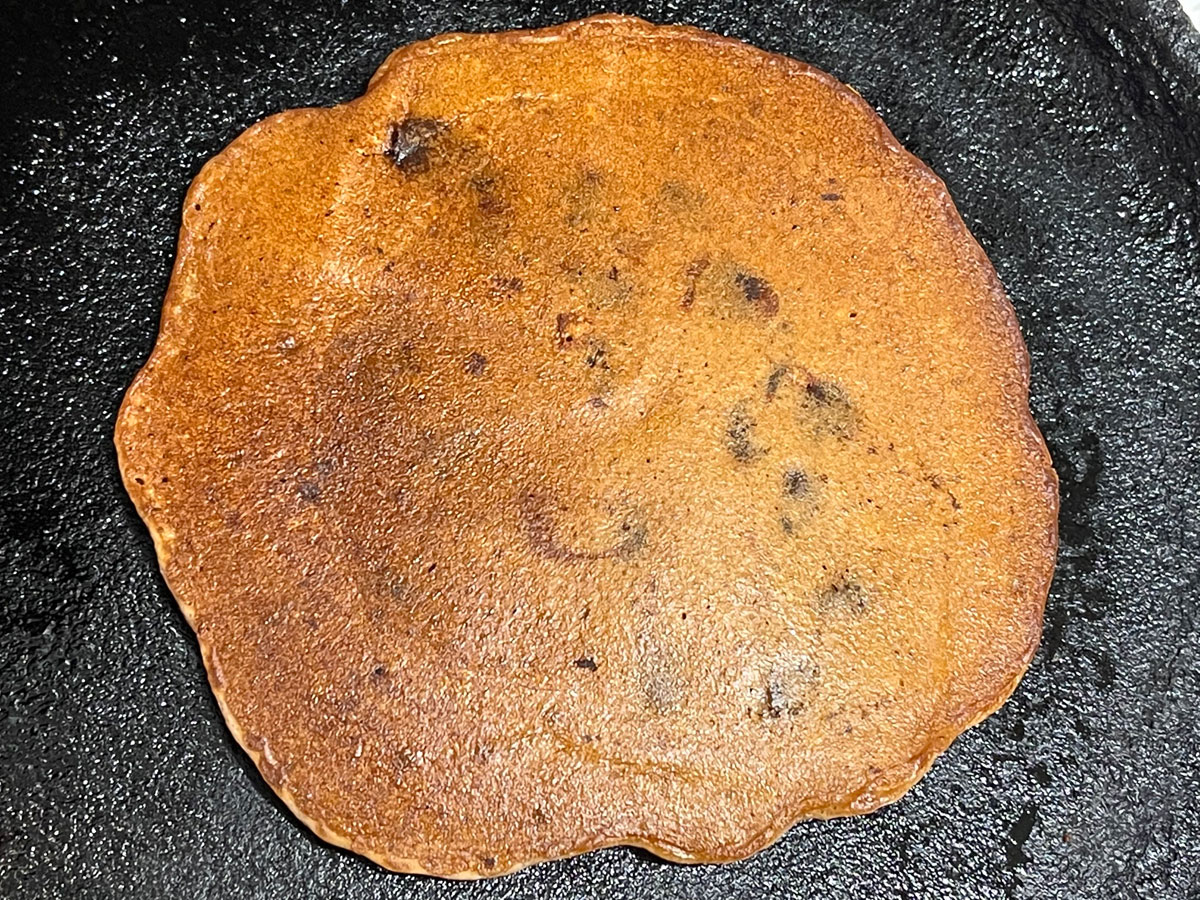 making chocolate pancake
