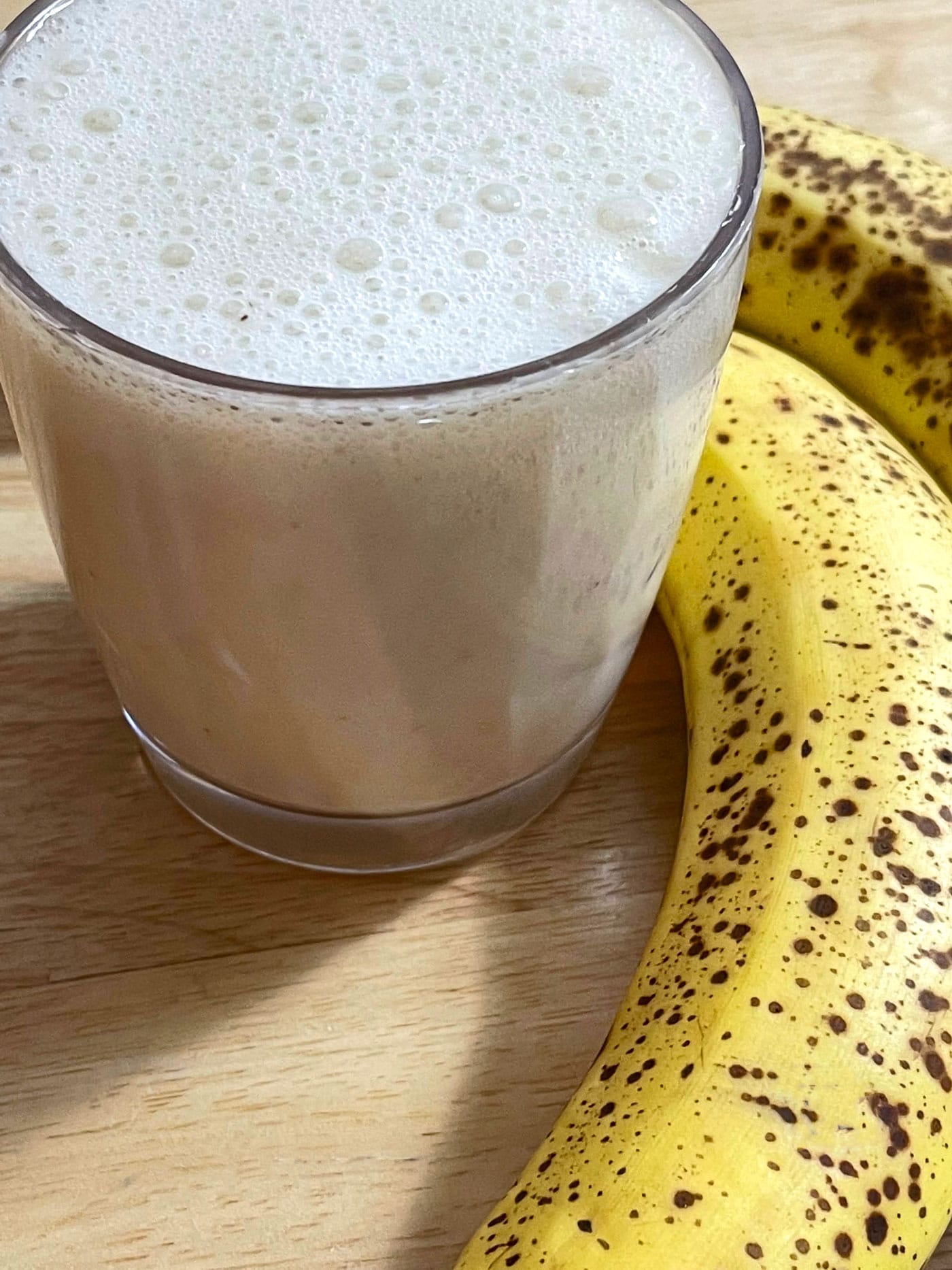 banana almond milk drink