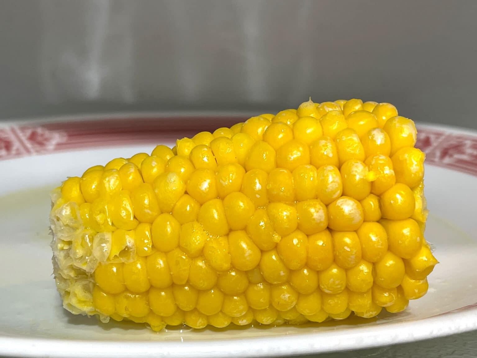 Microwave Frozen Corn On The Cob (Cooking Corn Without Husk)