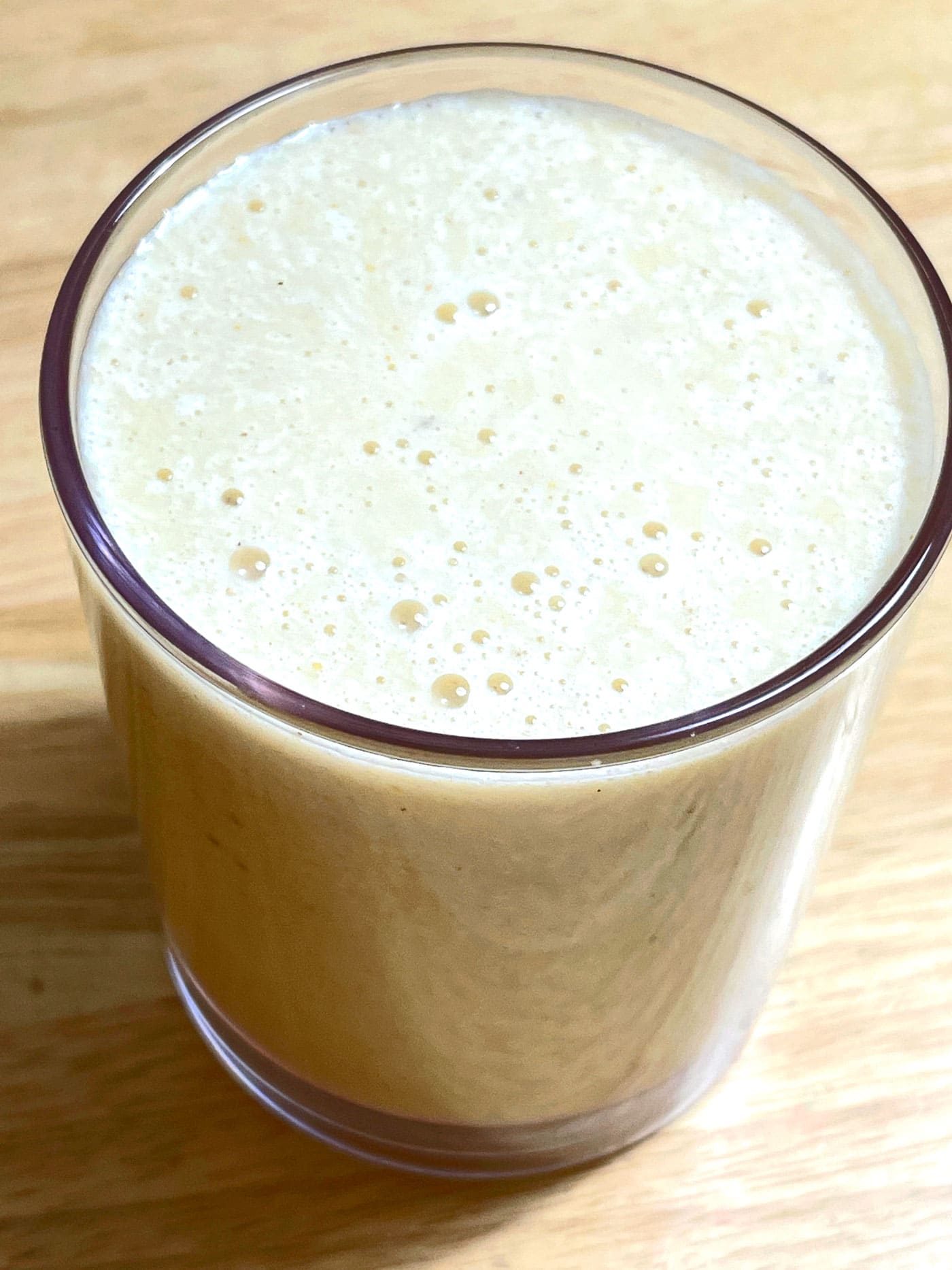 peanut butter banana smoothie drink
