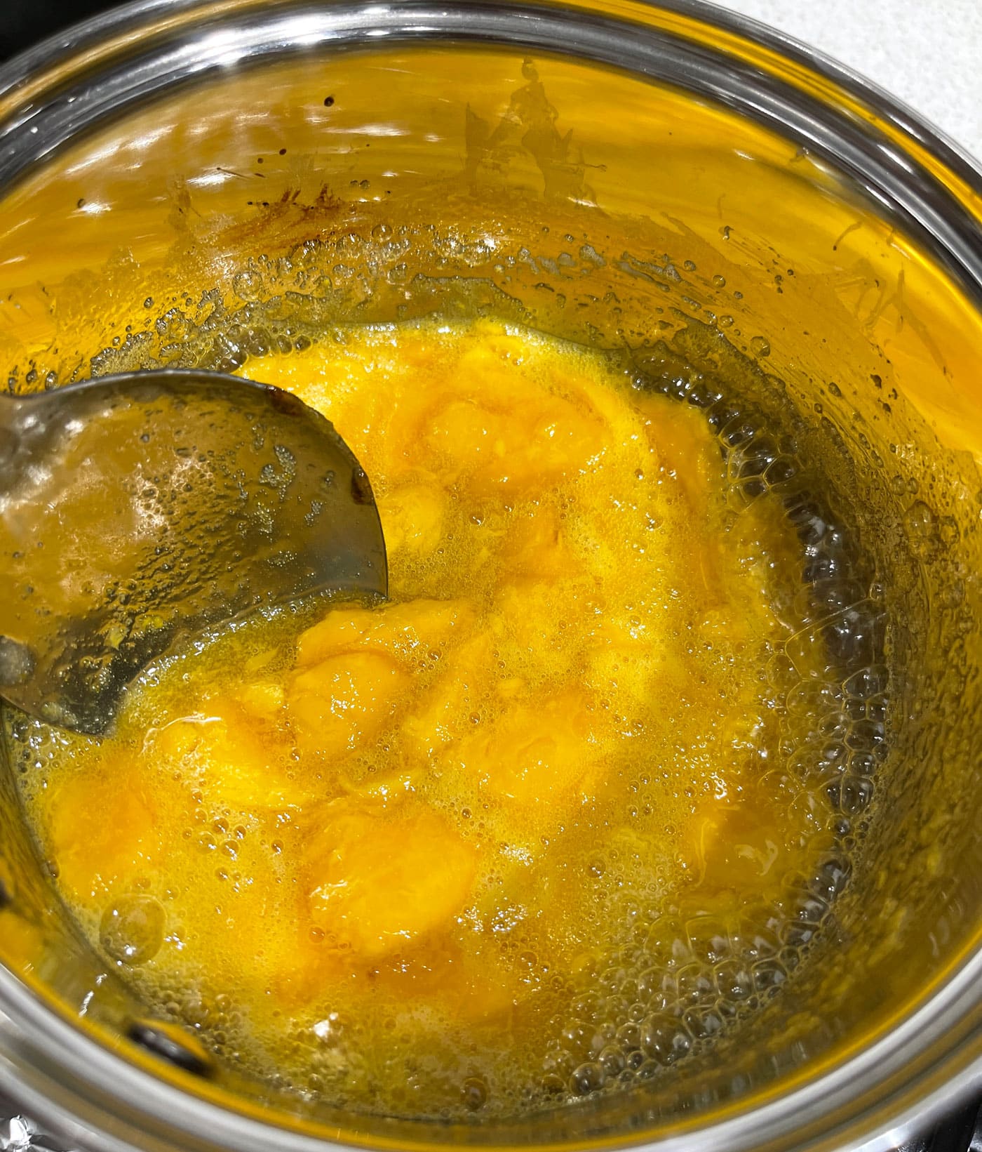 making sweet mango sauce