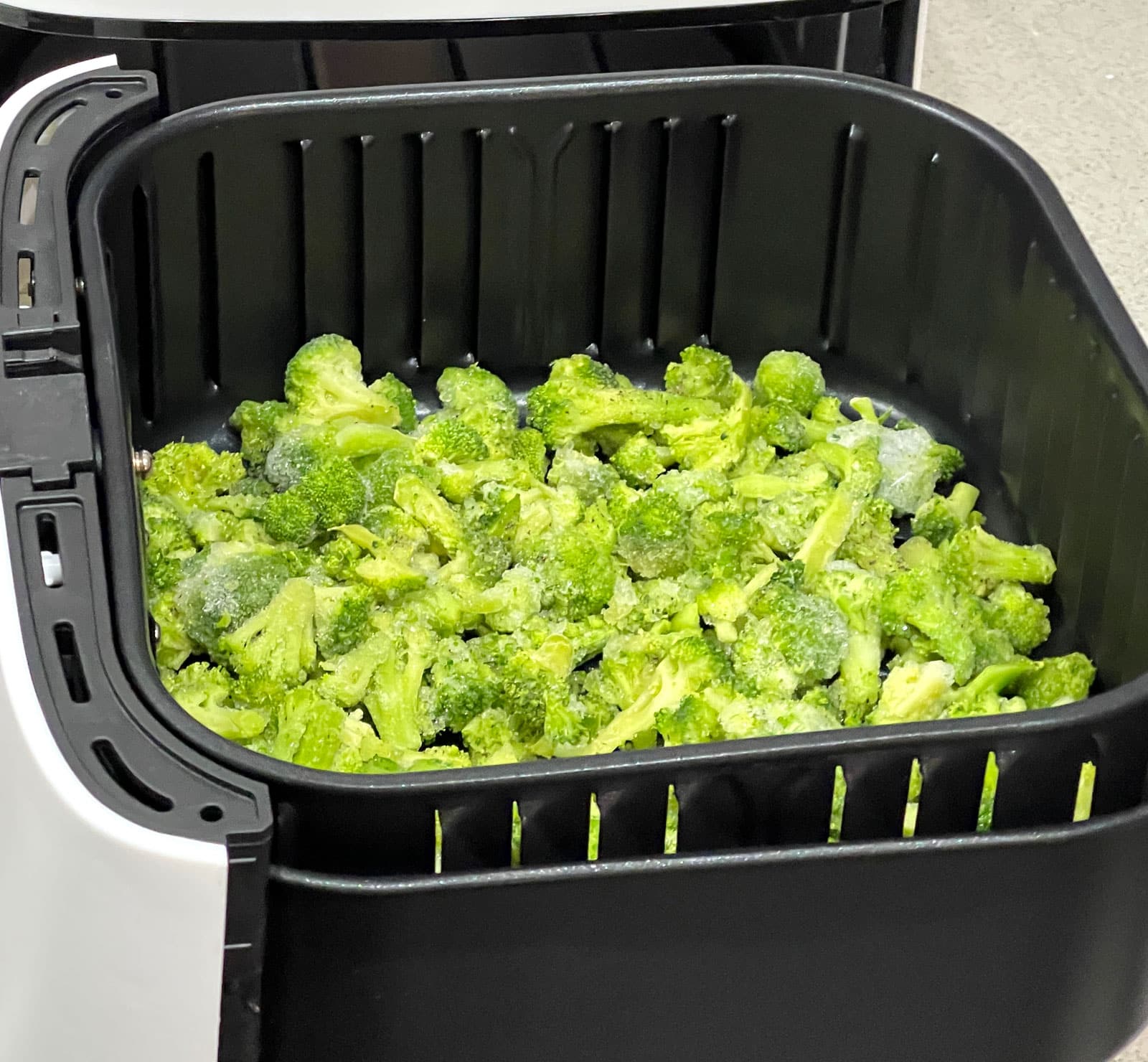 frozen broccoli in air fryer for cooking