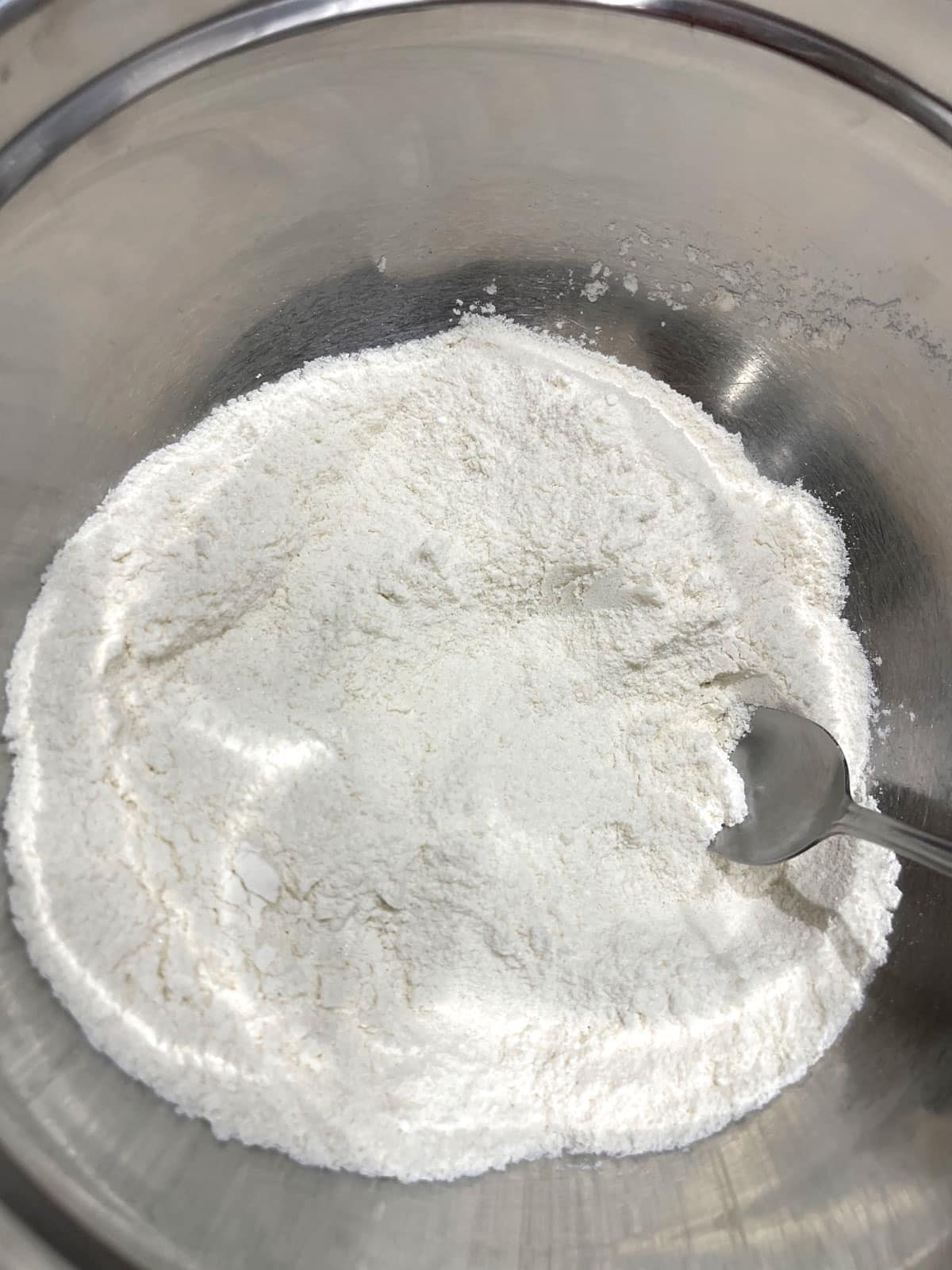 flour mixed with sugar, baking powder
