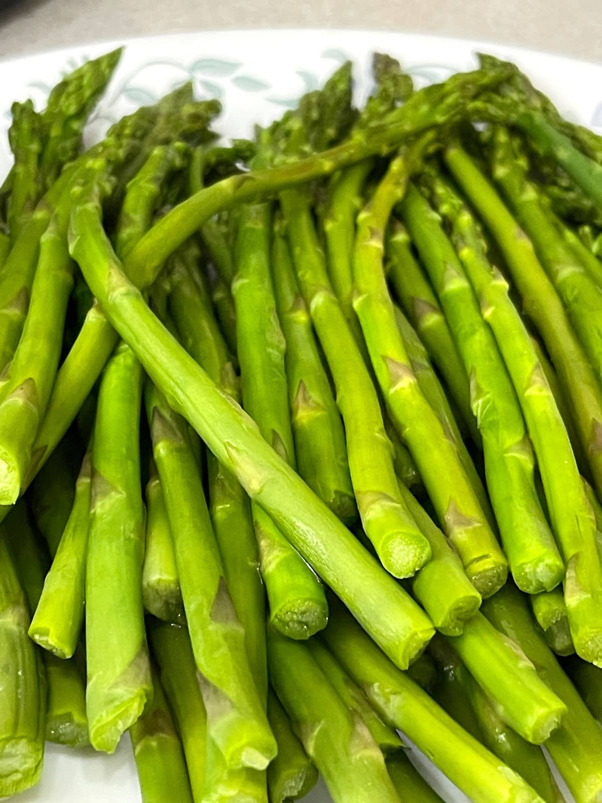 boiled fresh asparagus