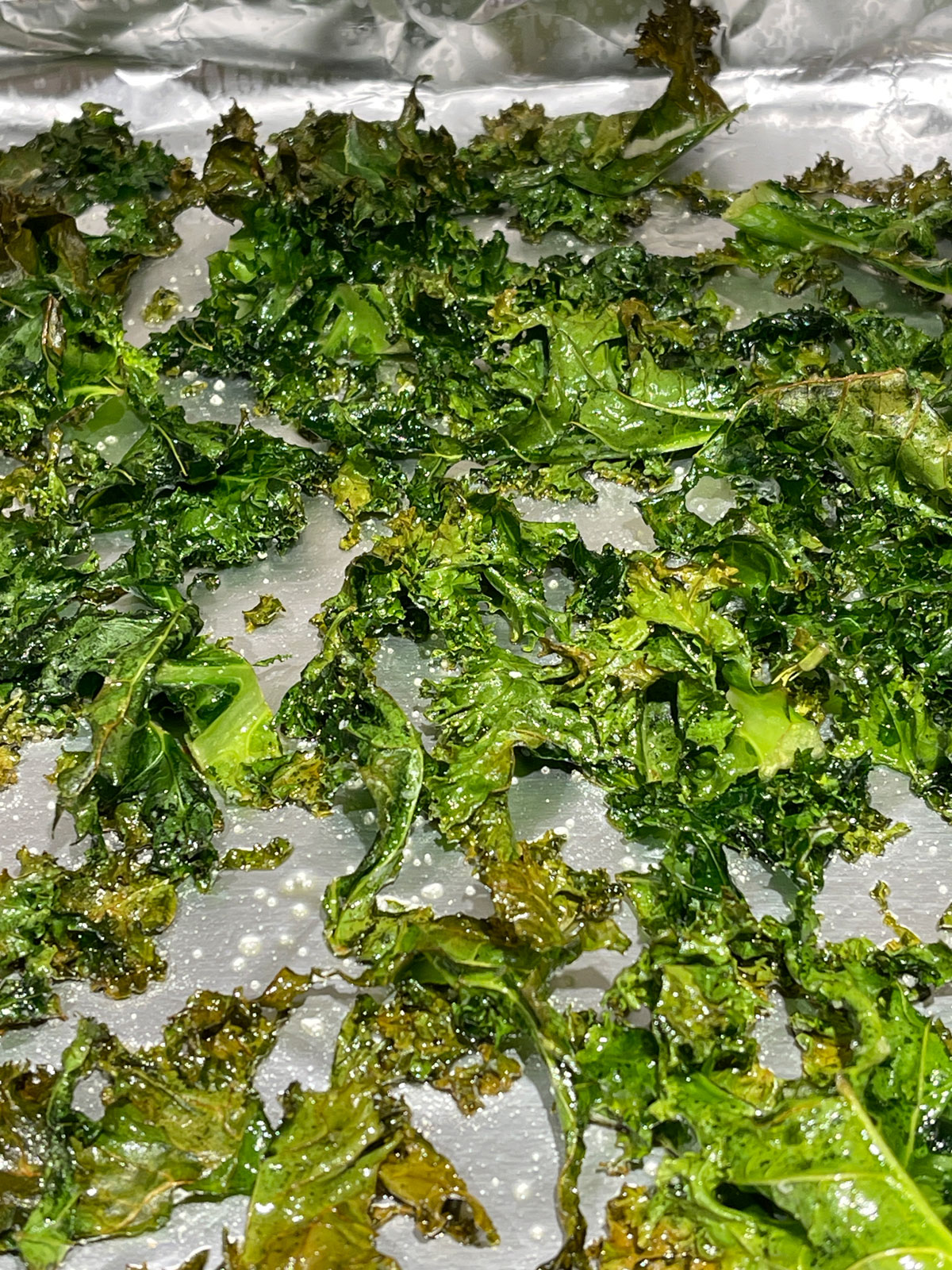 baked curly kale chips