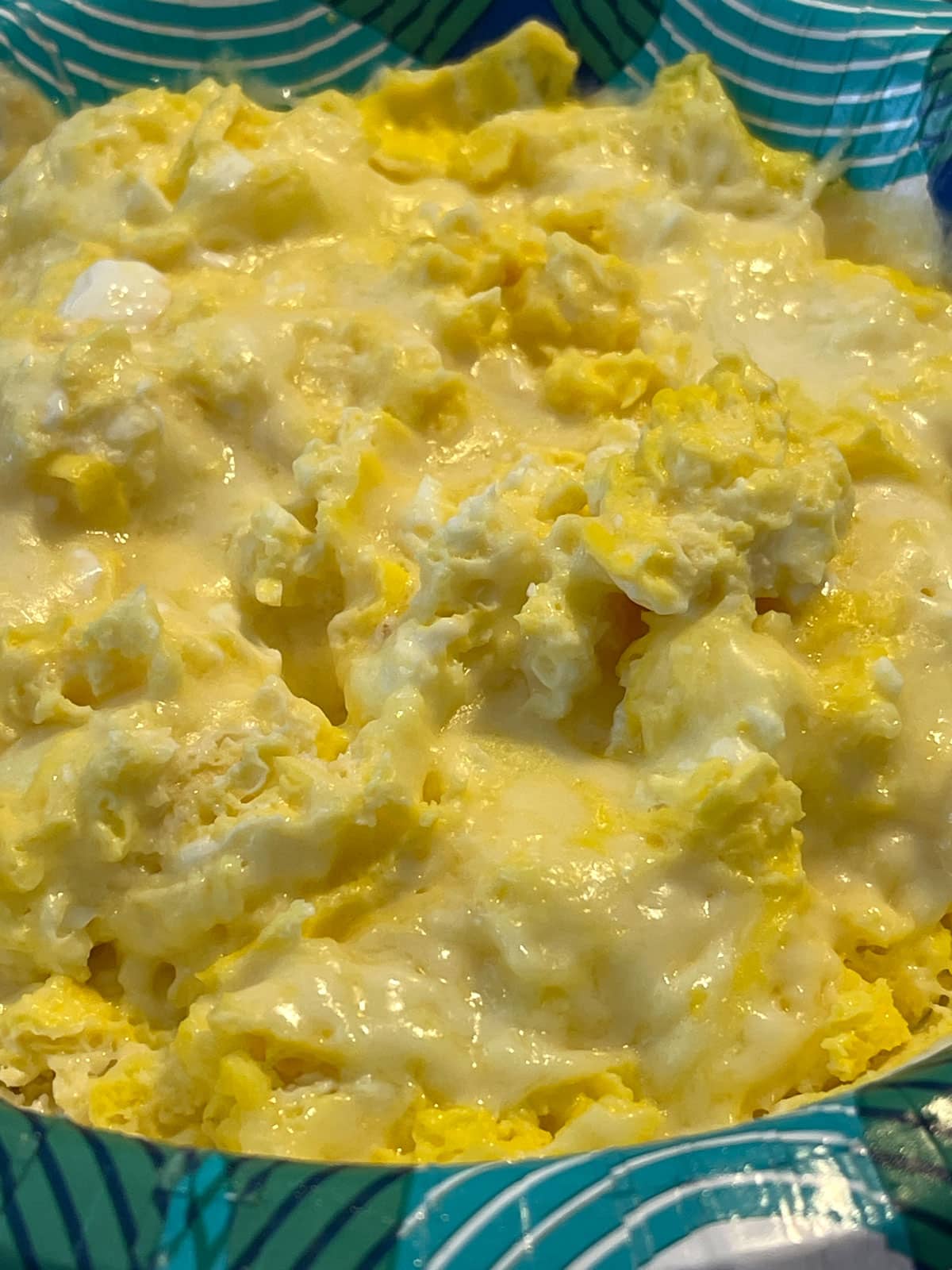microwave scrambled eggs in bowl