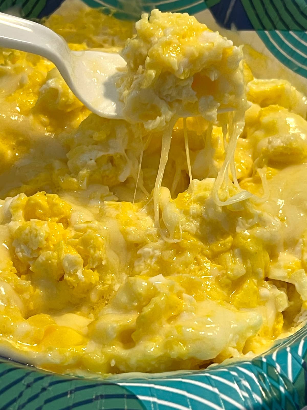 microwave scrambled eggs