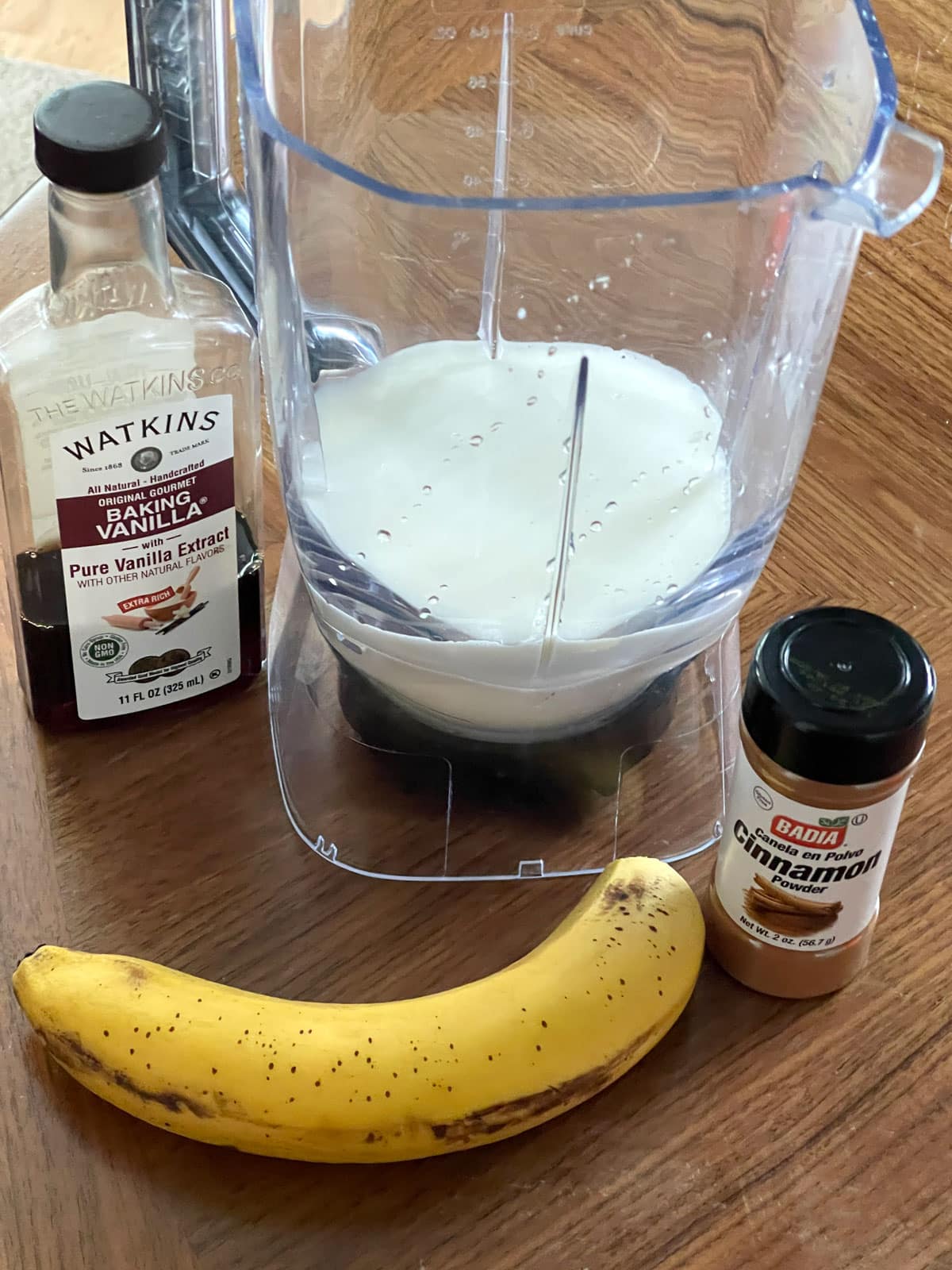 ingredients for banana cinnamon vanilla milk